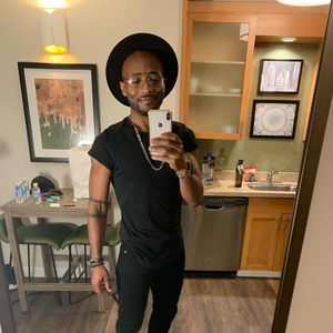 Meet your Posher, Darrell